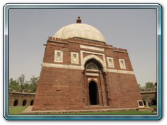 Tomb of Ghiyasuddin Tughlaq - Delhi