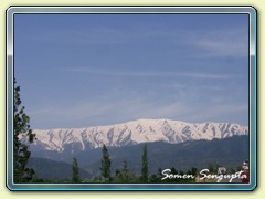 Way to Gulmarg, earlier known as Gaurimarg, Kashmir