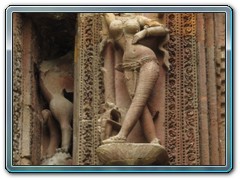 Sculptures on walls of Raja Rani Temple, Bhubaneswar, Orissa