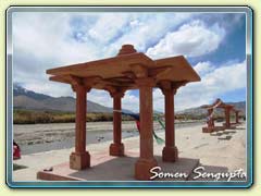 Sunshades on the banks of Sindh River, Ladakh