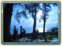 Blue afternoon, Diamond Harbour, Bengal