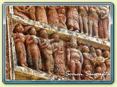 Terracotta works on the walls of temple at Sonamukhi